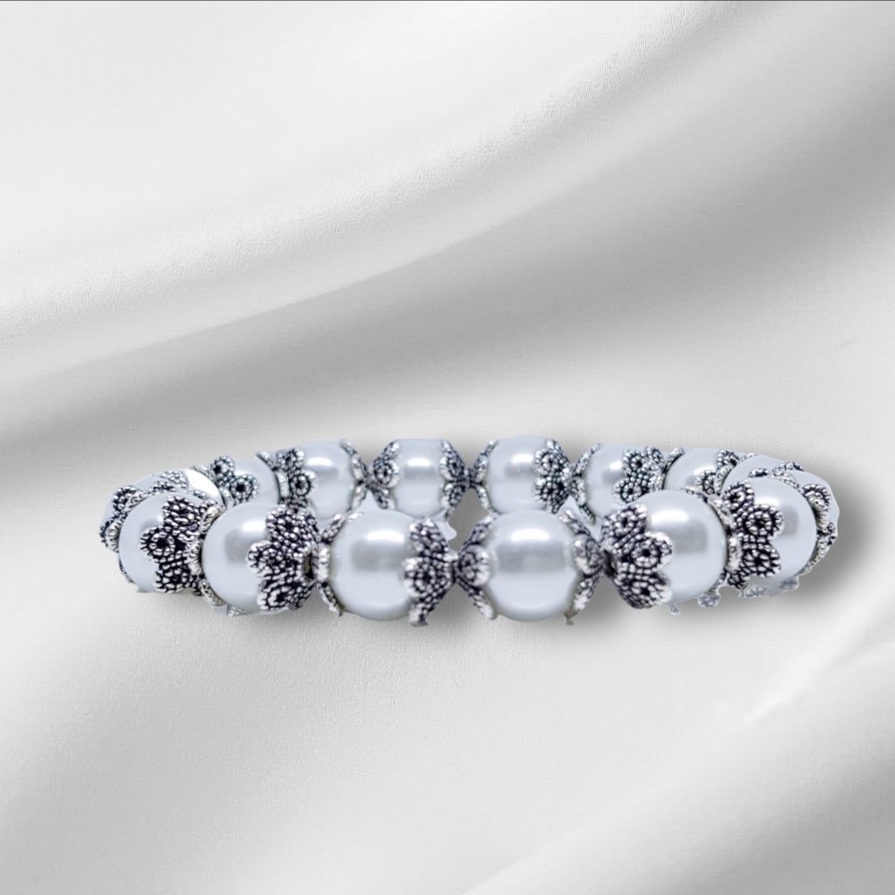 Pearl Glass Beaded Bracelet - Picture 2 of 3